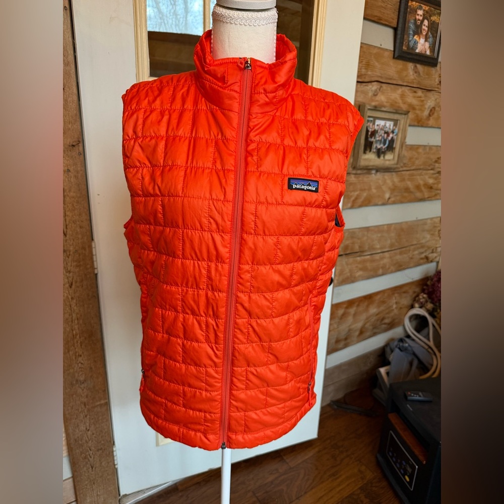 Patagonia Orange Puffer Vest S